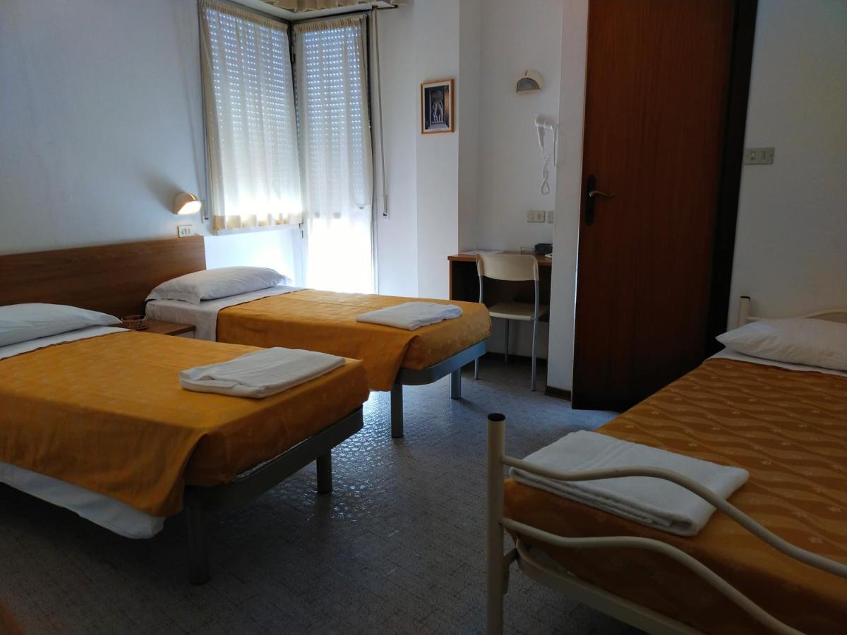 Hotel Goldene Rose Rimini Eksteriør bilde