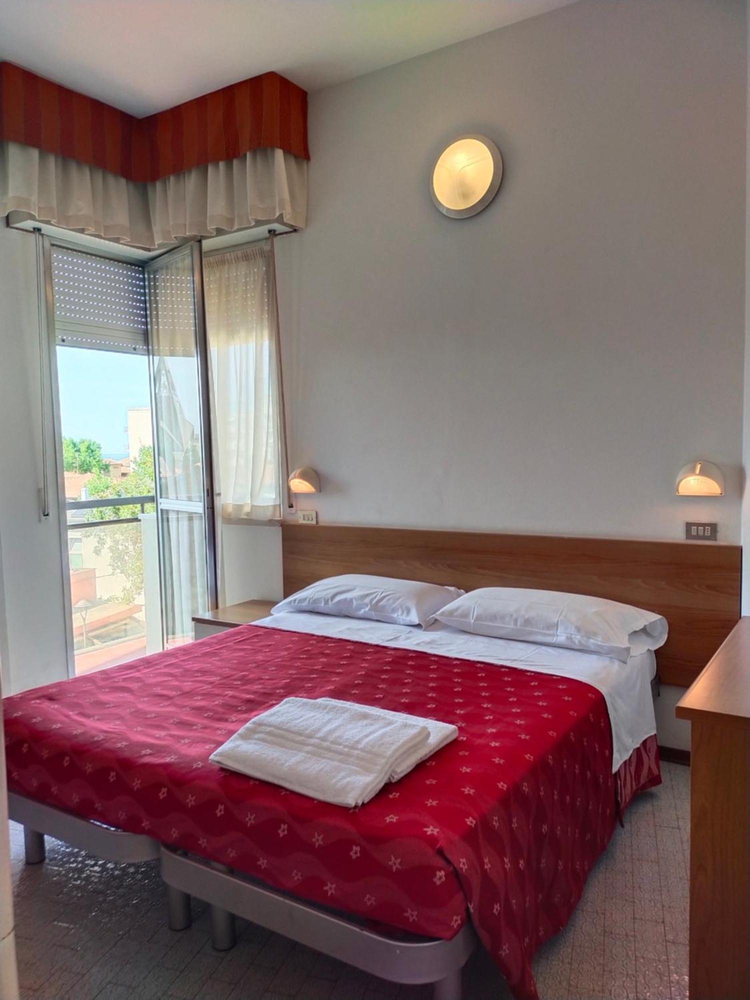 Hotel Goldene Rose Rimini Eksteriør bilde