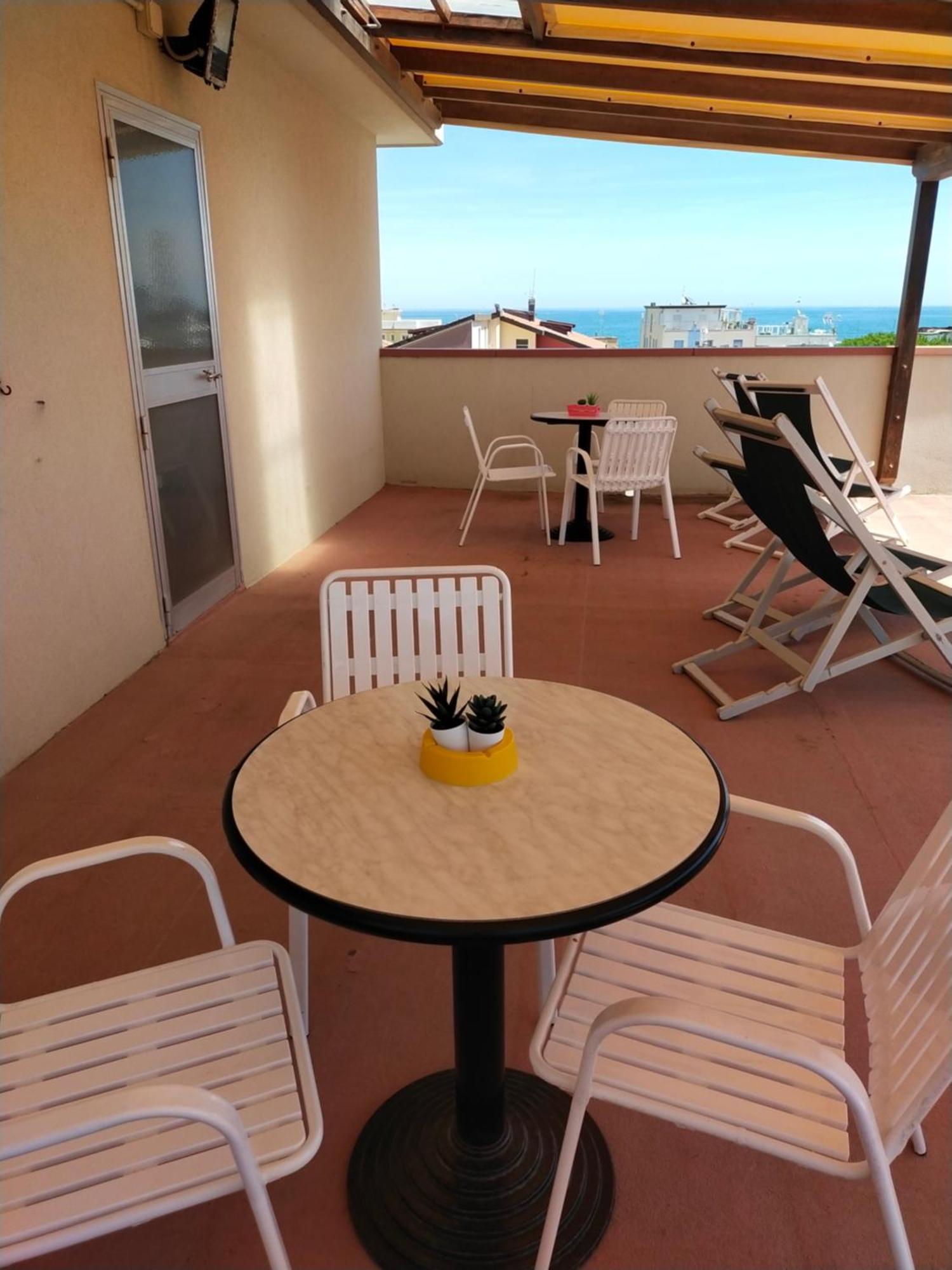 Hotel Goldene Rose Rimini Eksteriør bilde