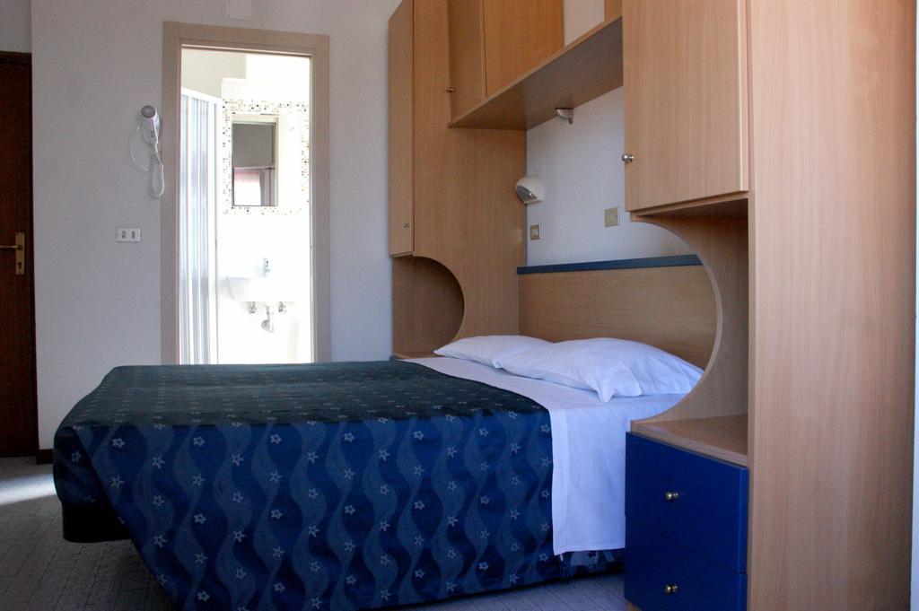 Hotel Goldene Rose Rimini Eksteriør bilde