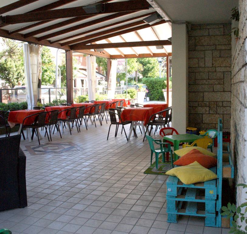 Hotel Goldene Rose Rimini Eksteriør bilde